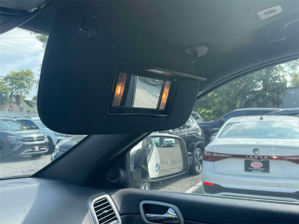 2019 Jeep Grand Cherokee Limited photo 31