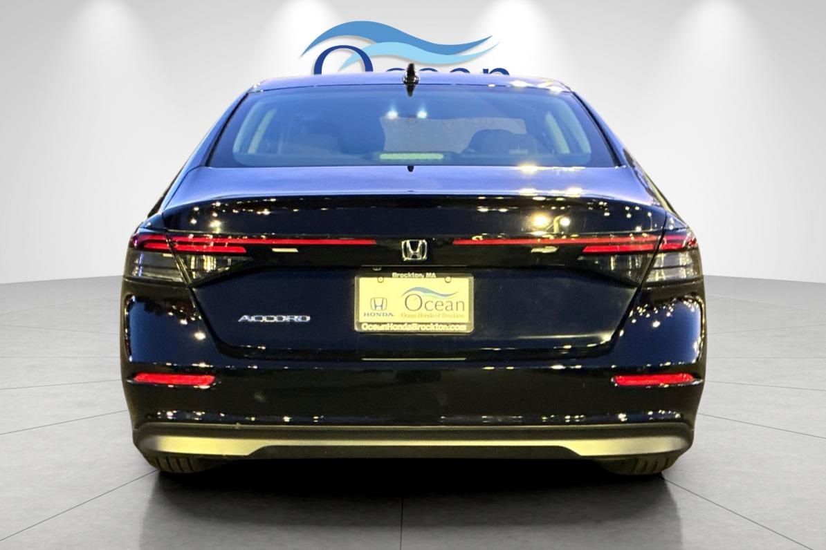 2023 Honda Accord EX photo 4