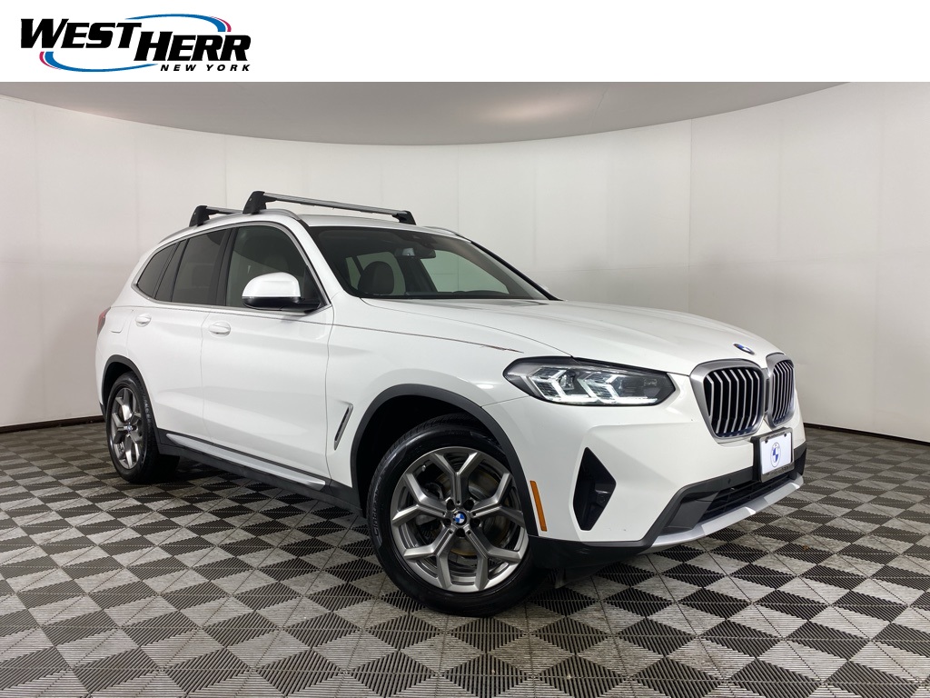 2022 BMW X3 30i's photo