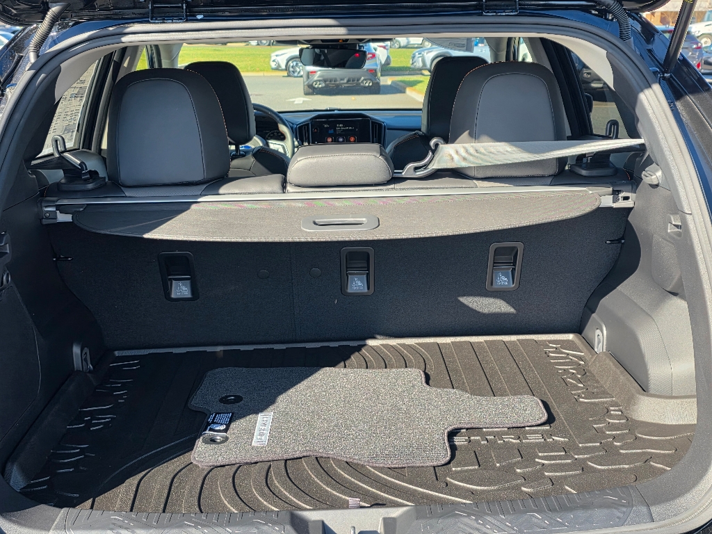 2026 Subaru Crosstrek Limited Hybrid photo 3