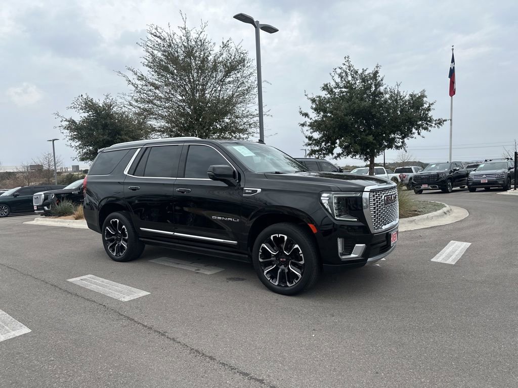 2022 GMC Yukon Denali's photo