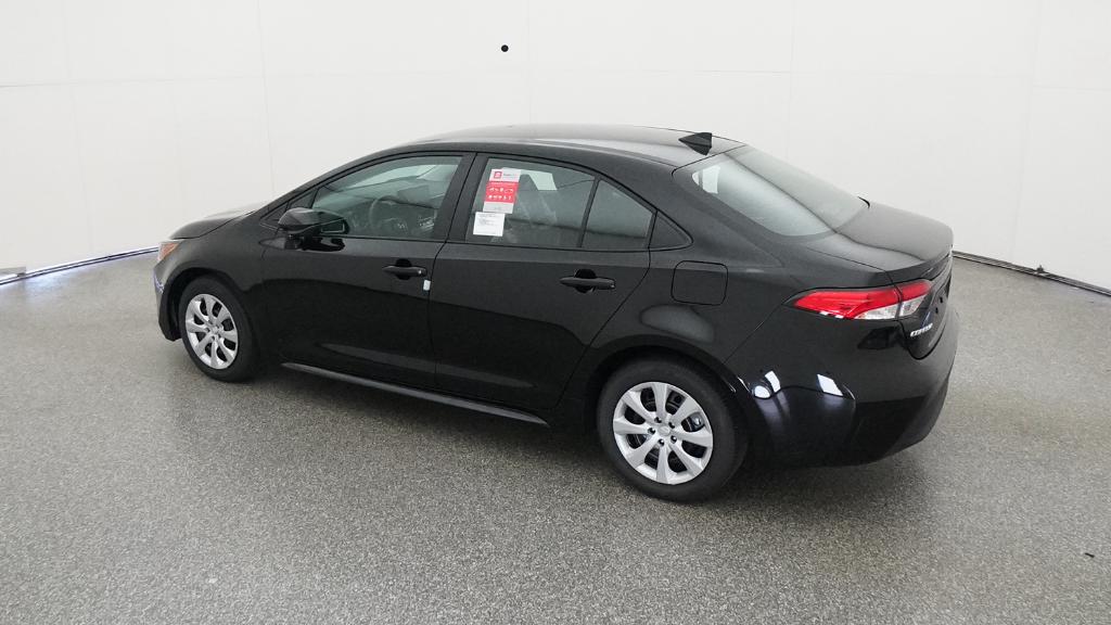 2025 Toyota Corolla LE photo 11