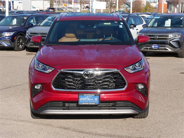 Used 2023 Toyota Highlander Platinum with VIN 5TDKDRBH7PS520224 for sale in Inver Grove Heights, Minnesota