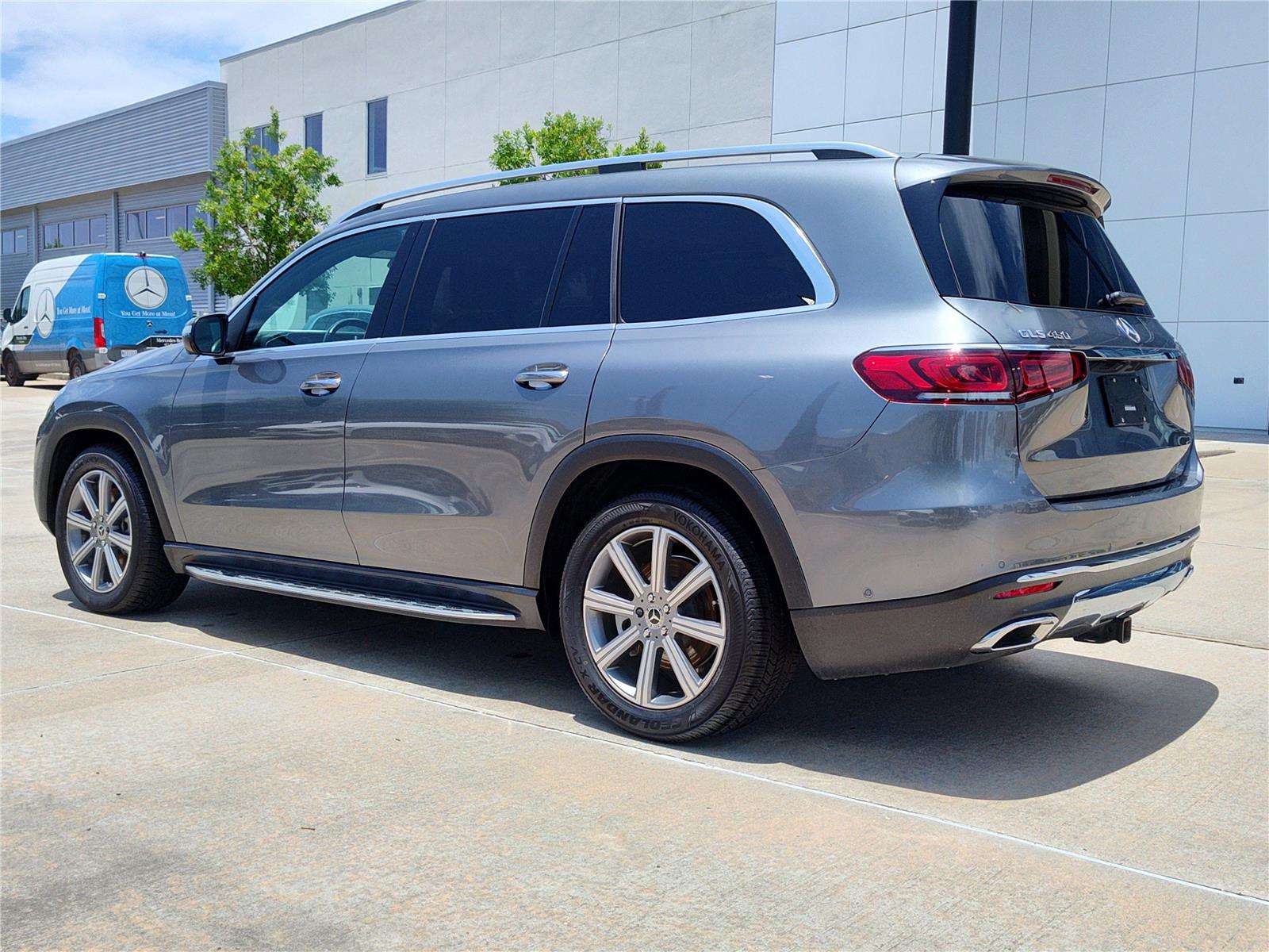 2021 Mercedes Benz GLS 450 4MATIC photo 2