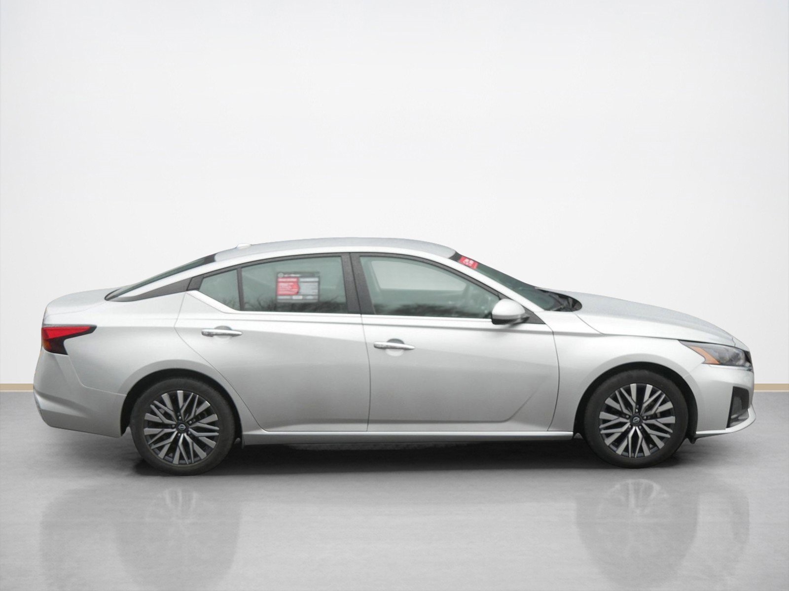 Certified 2023 Nissan Altima SV with VIN 1N4BL4DV9PN387020 for sale in Maplewood, Minnesota