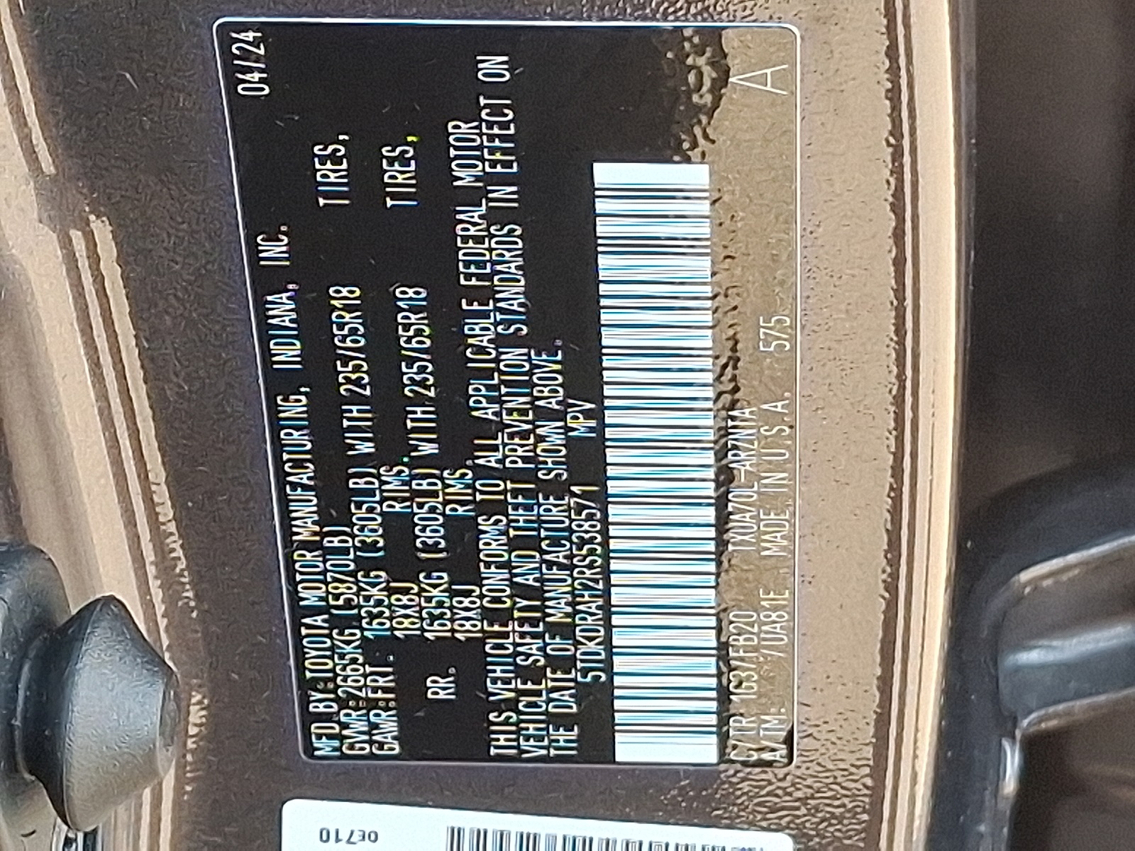 2024 Toyota Highlander LE photo 27