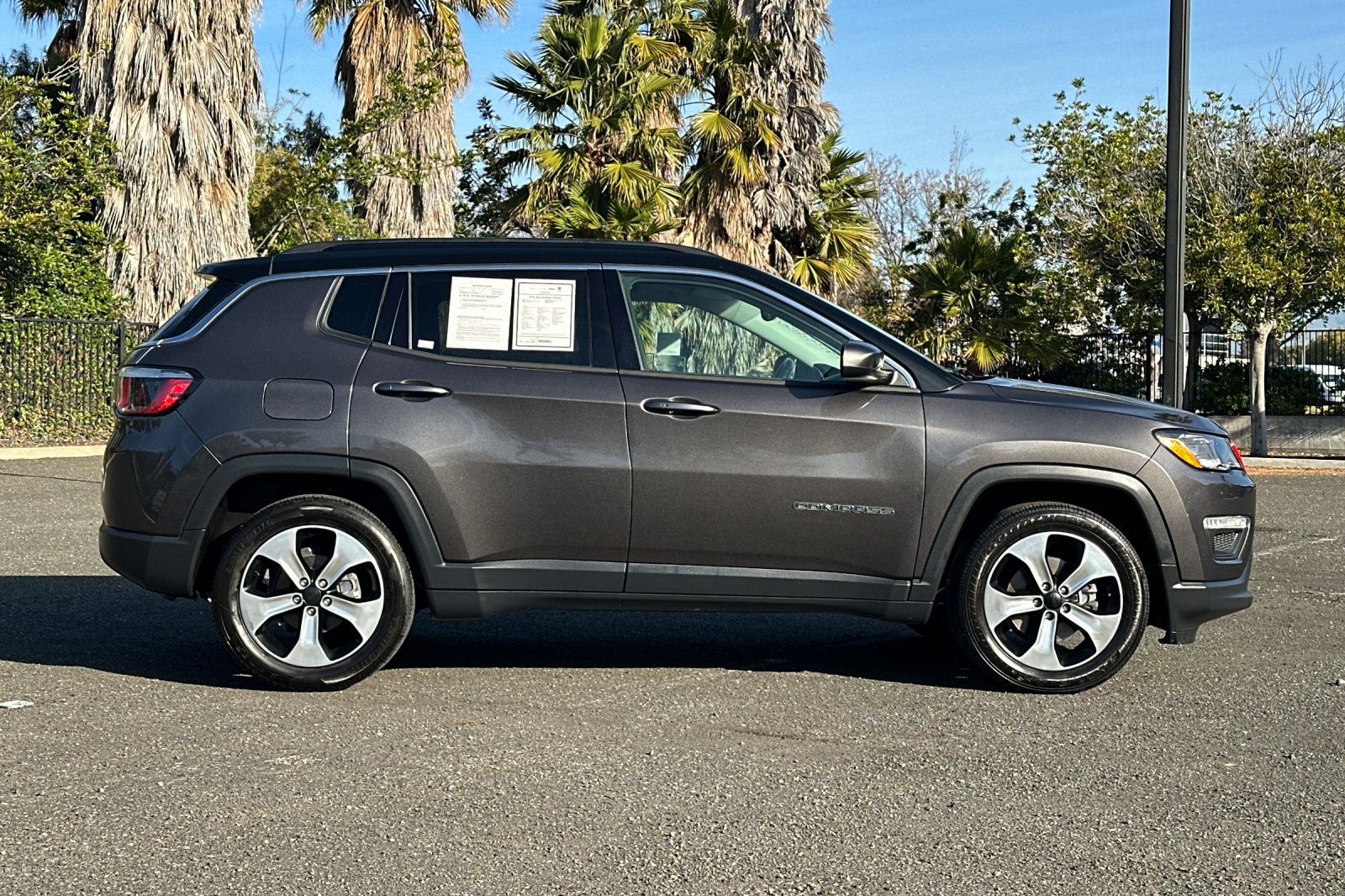 Used 2018 Jeep Compass Latitude with VIN 3C4NJCBB9JT137140 for sale in Newark, CA