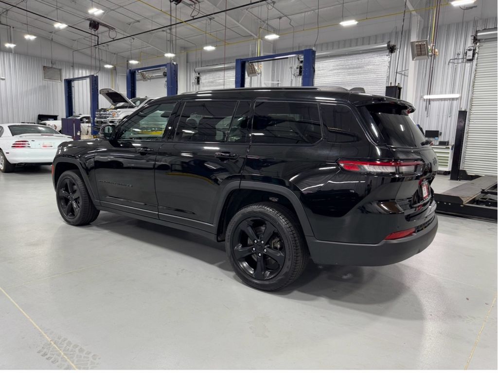 2025 Jeep Grand Cherokee Altitude X photo 3