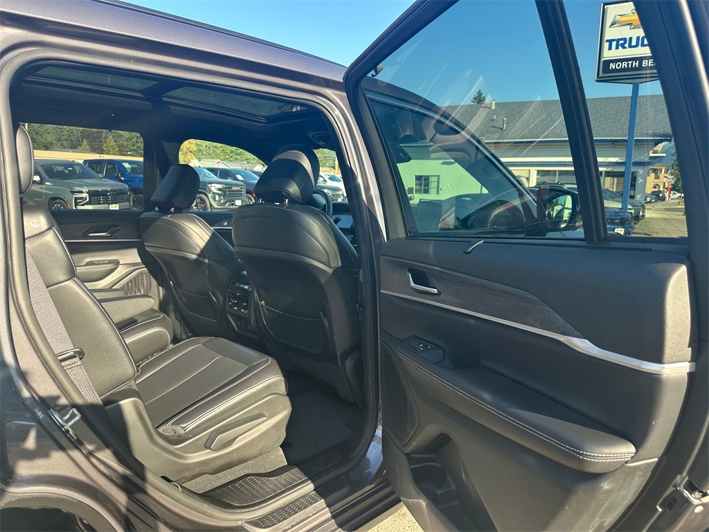 2024 Jeep Grand Cherokee Limited photo 14