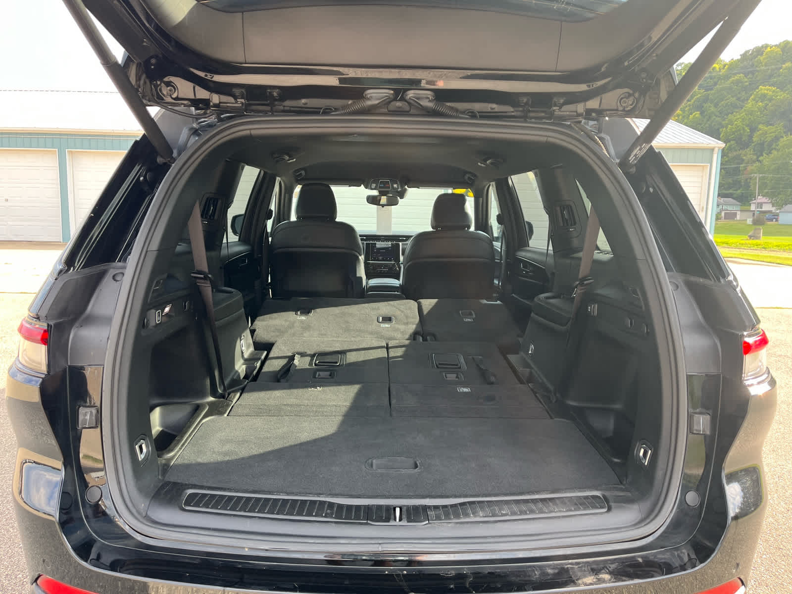 2024 Jeep Grand Cherokee Altitude photo 13