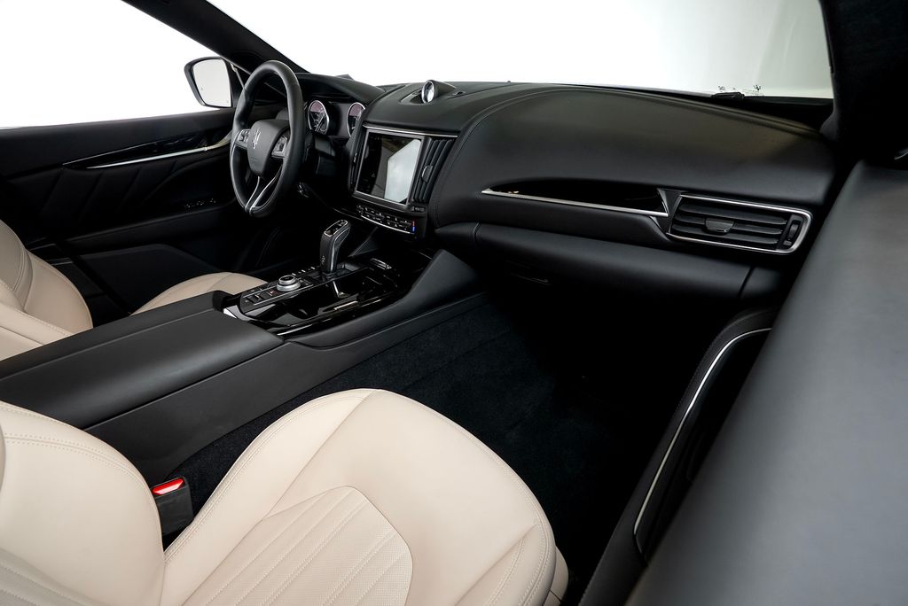 2022 Maserati Levante GT photo 45