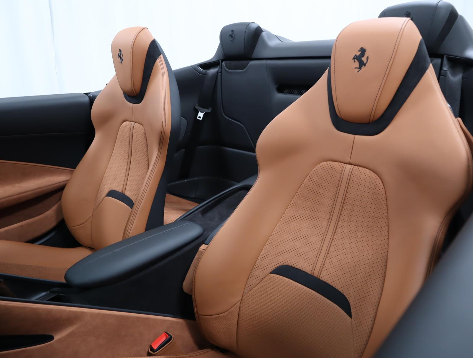2024 Ferrari Roma Spider photo 18