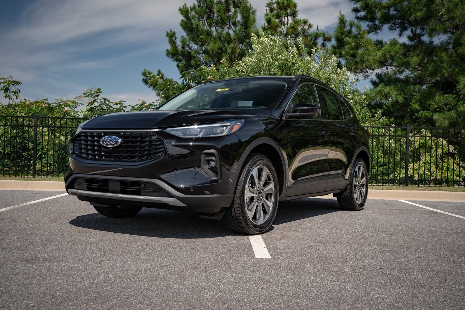 2025 Ford Escape Platinum photo 2