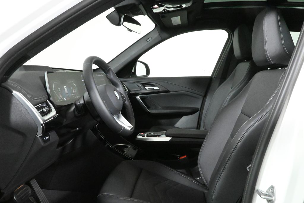 2025 Bmw X1 XDrive28i photo 3