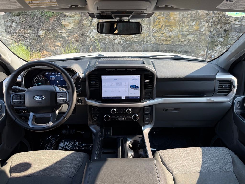 2023 Ford F-150 XLT photo 10