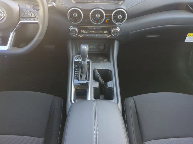 2025 Nissan Sentra SV photo 17