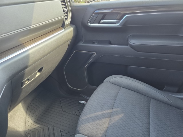 2023 Chevrolet Silverado 1500 LT photo 16
