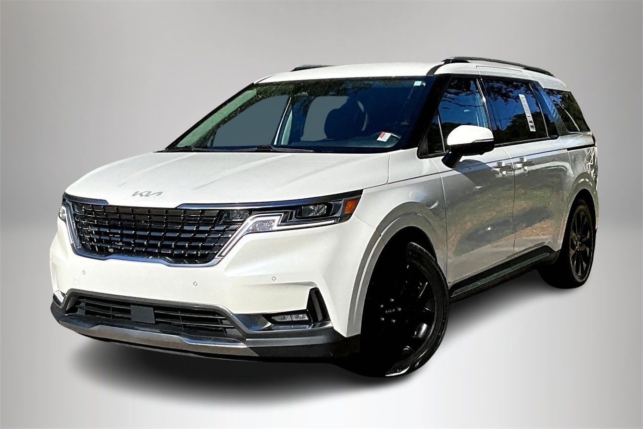 2022 Kia Carnival SX's photo