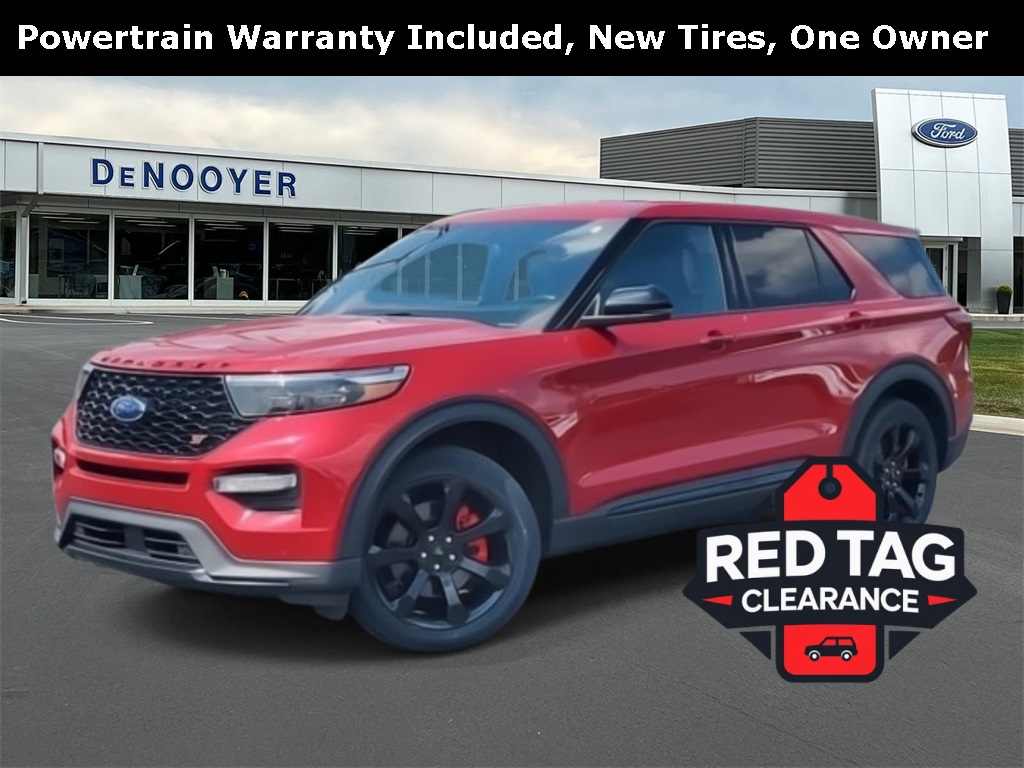 2022 Ford Explorer ST's photo