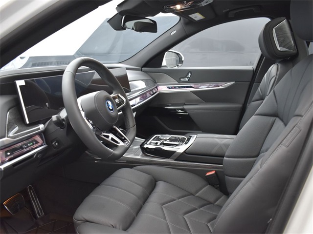 2024 Bmw 750e photo 4