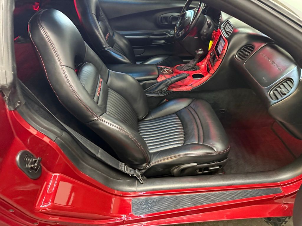 1999 Chevrolet Corvette Base photo 21