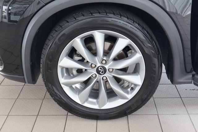 2021 Infiniti QX50 Luxe photo 8