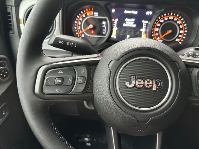 2025 Jeep Wrangler Willys photo 17