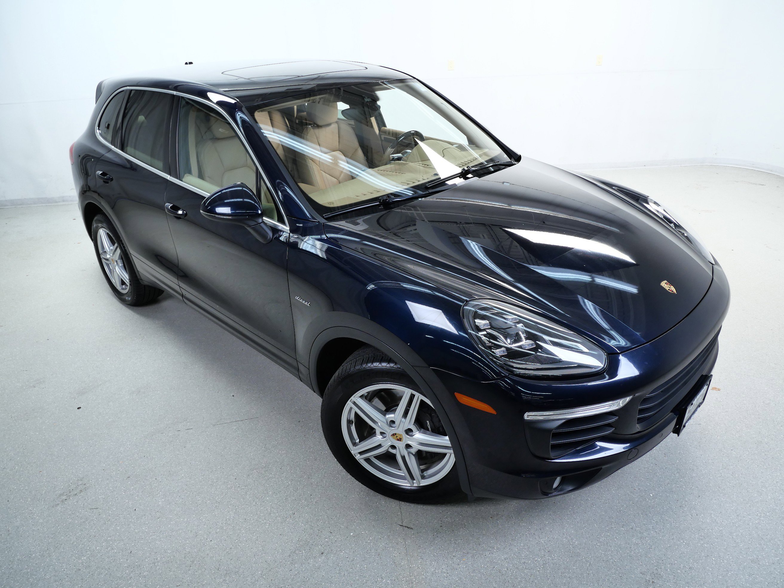 2015 Porsche Cayenne Diesel photo 3