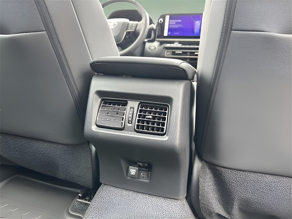 2025 Toyota Camry XSE photo 23