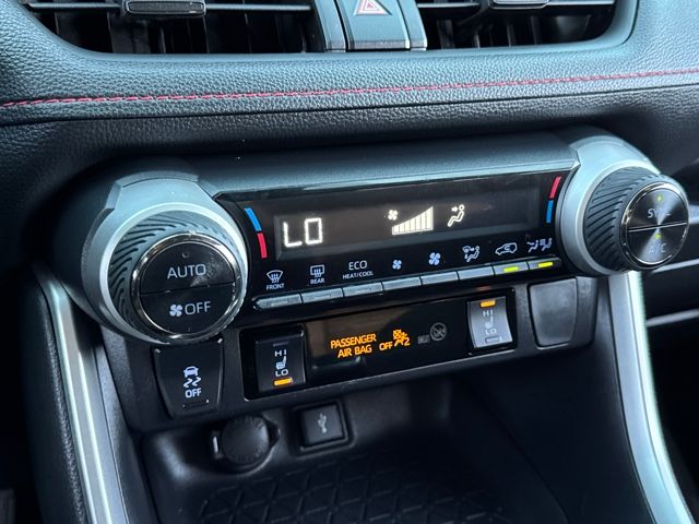 2021 Toyota RAV4 Prime XLE Premium photo 8