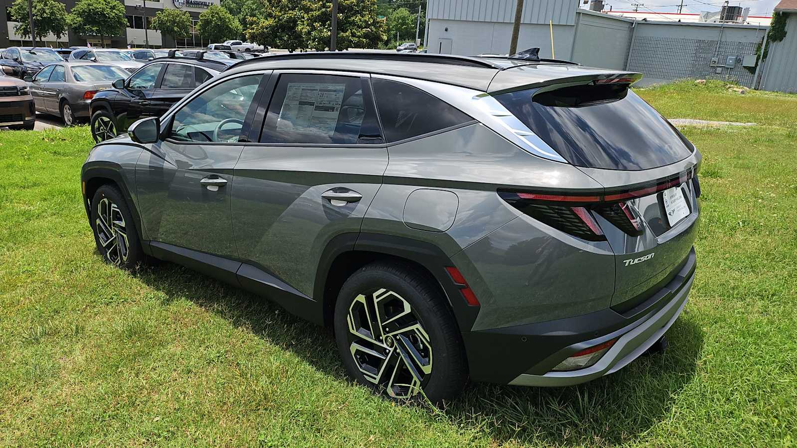 2025 Hyundai Tucson Limited photo 3