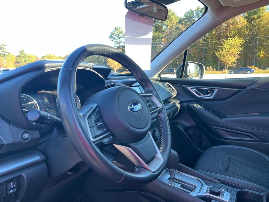 2022 Subaru Forester Premium photo 3