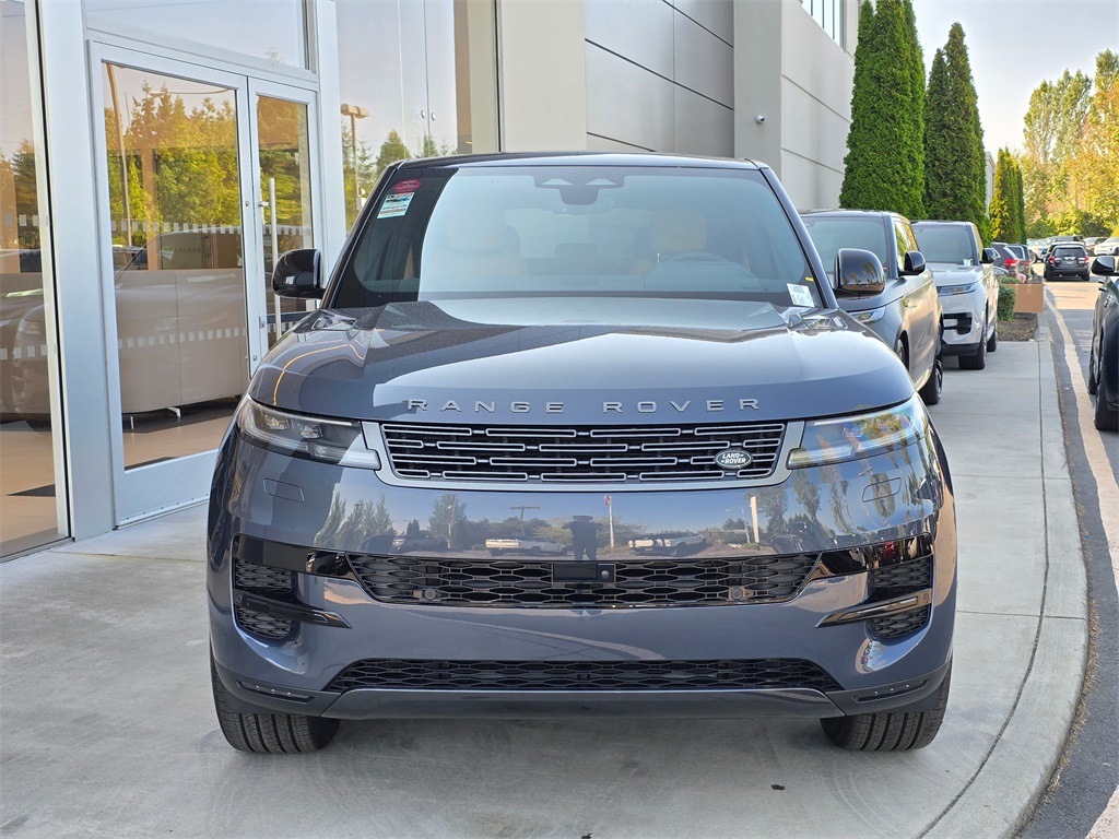 2025 Land Rover Range Rover Sport SE photo 2