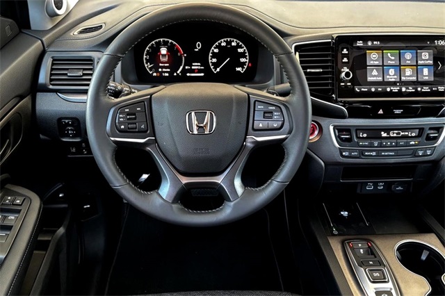 2025 Honda Ridgeline Sport photo 16