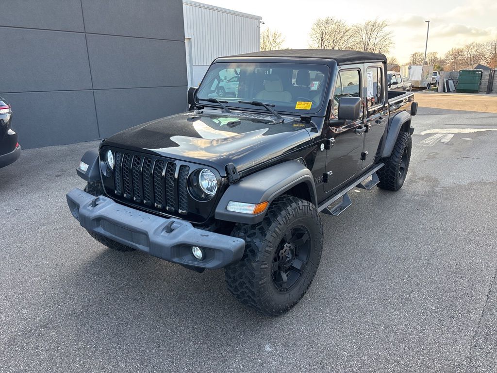 2020 Jeep Gladiator Sport S's photo