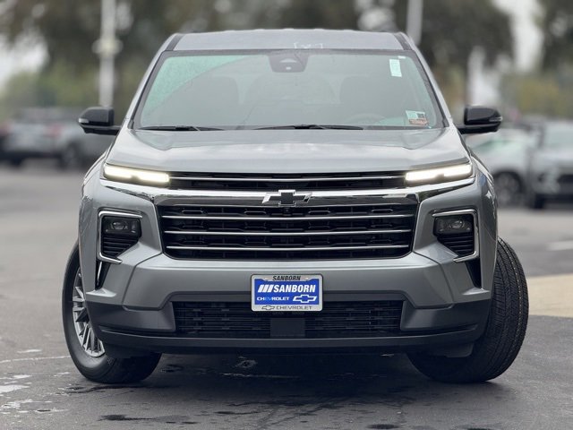 2026 Chevrolet Traverse photo 2