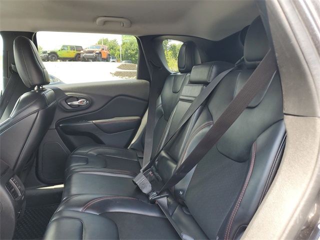 2019 Jeep Cherokee Trailhawk photo 5