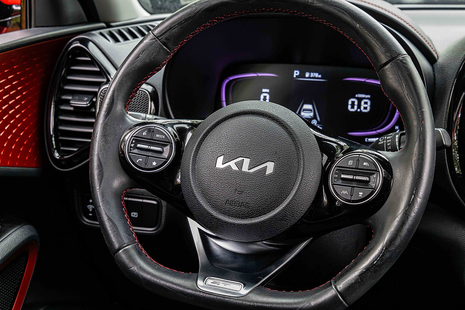 2023 Kia Soul GT-Line photo 9
