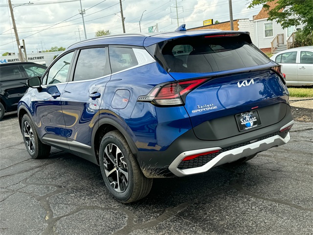 2025 Kia Sportage EX photo 4