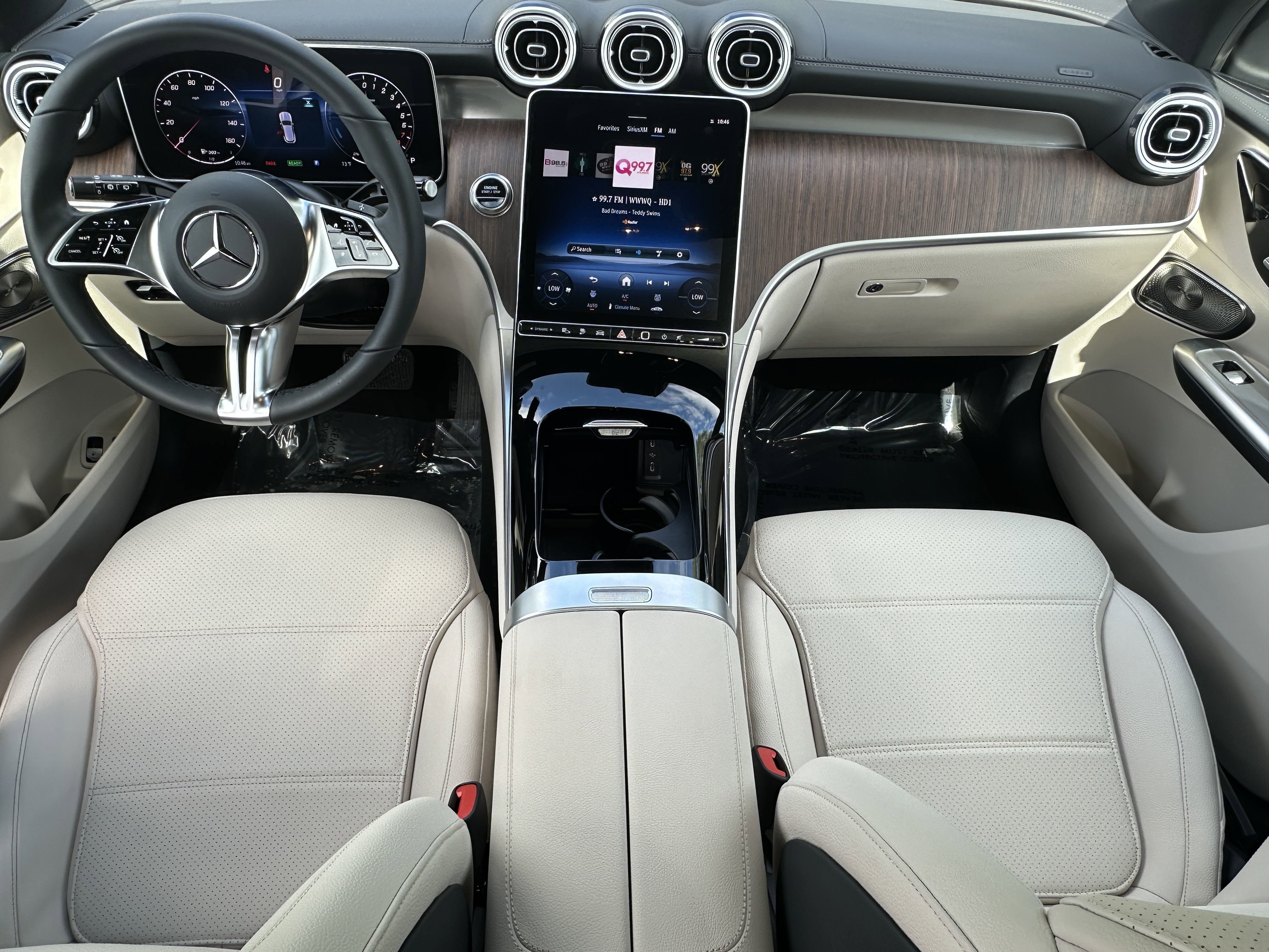 2025 Mercedes Benz GLC 350e 4MATIC photo 13