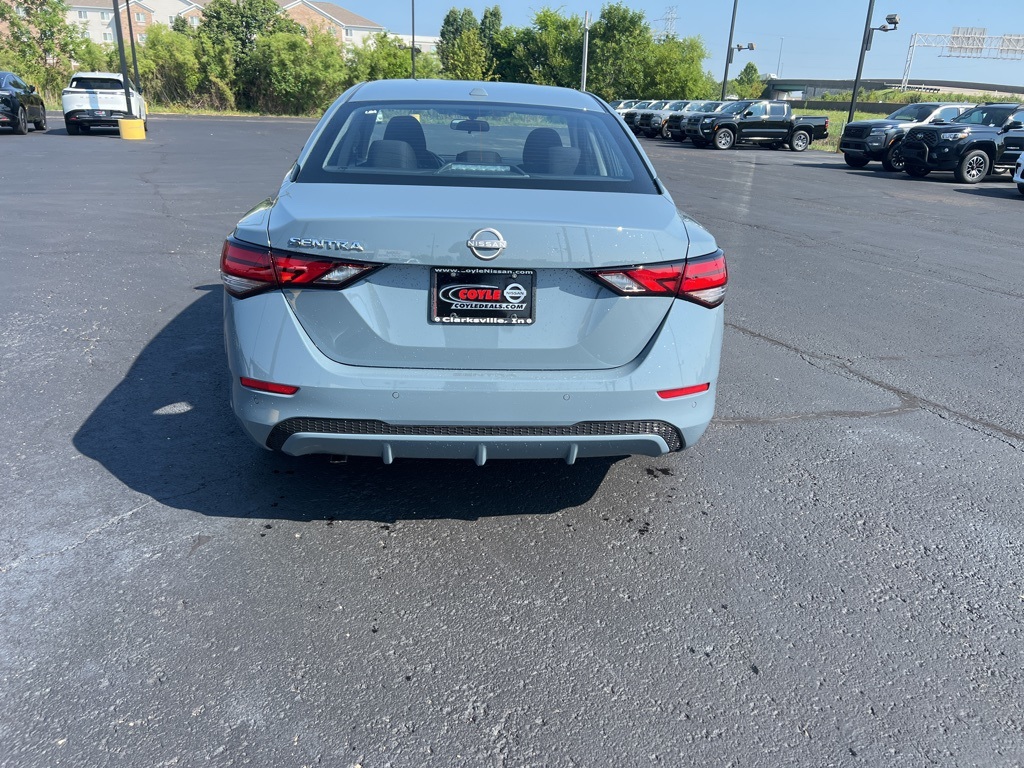 2025 Nissan Sentra SV photo 3