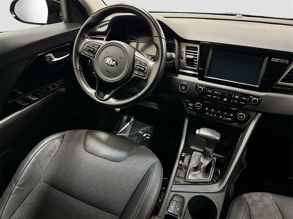 2017 Kia Niro EX photo 7