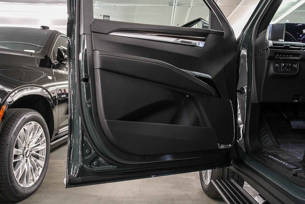 2026 Cadillac Escalade ESV Luxury photo 24