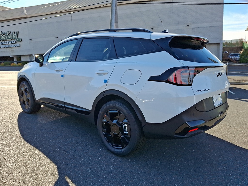 2026 Kia Sportage Plug-In Hybrid X-Line photo 3