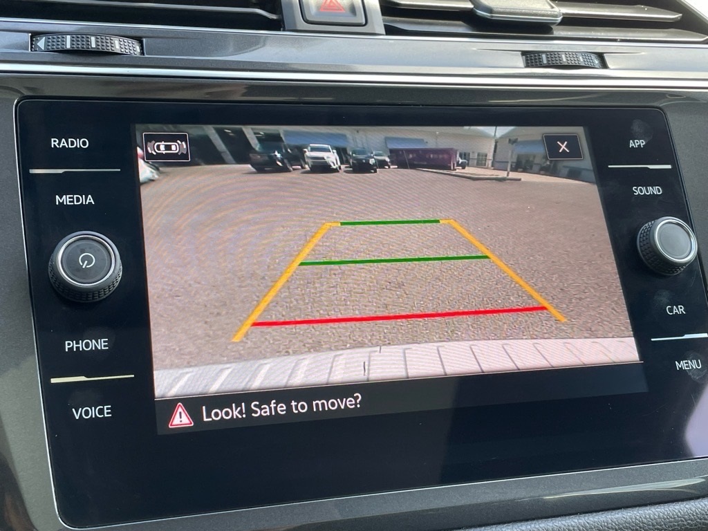 2022 Volkswagen Tiguan SE photo 12