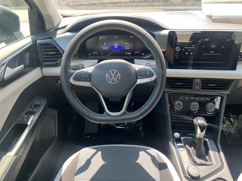2025 Volkswagen Taos S photo 13