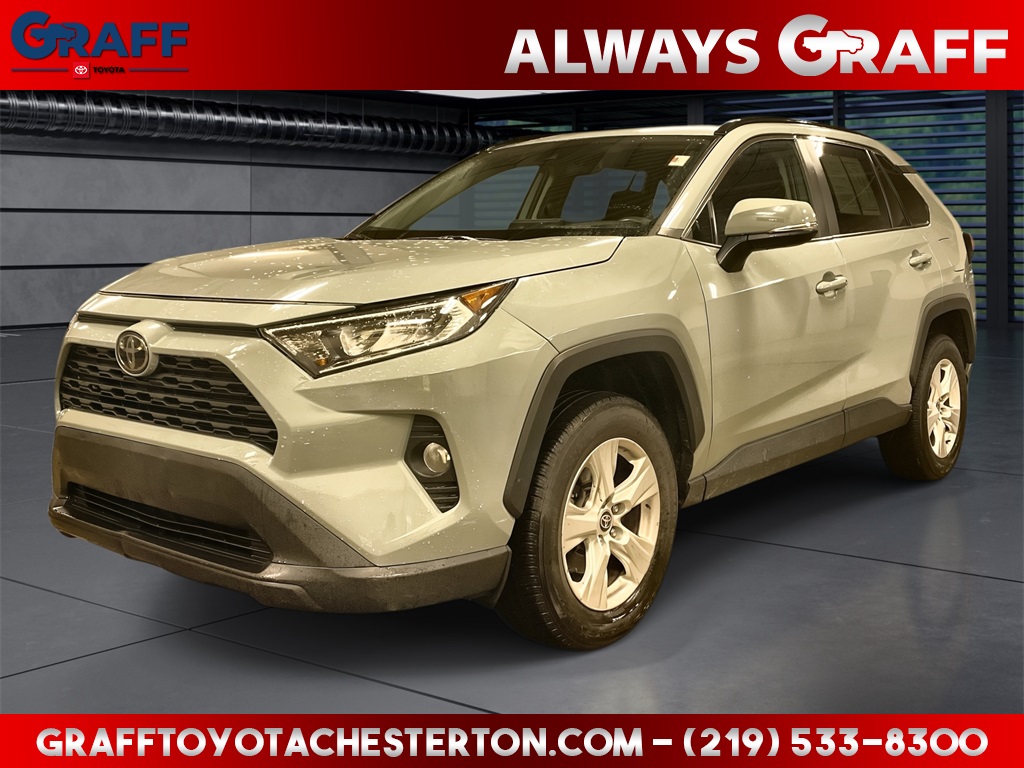 2021 Toyota RAV4 XLE's photo