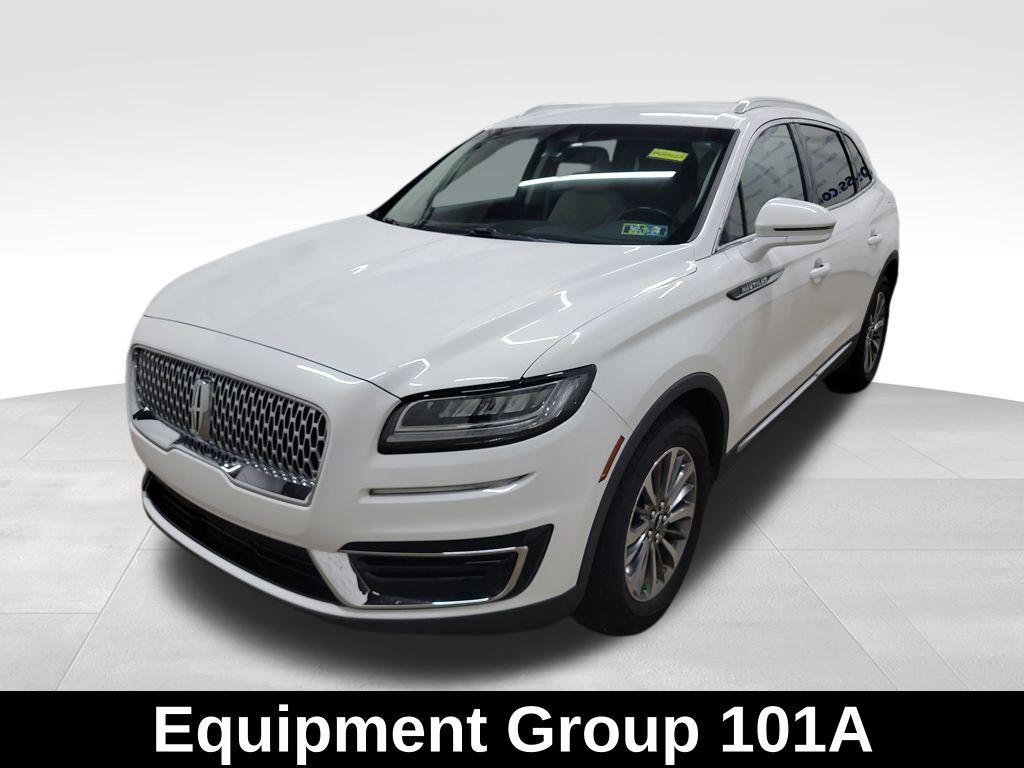 2020 Lincoln Nautilus Standard photo 2
