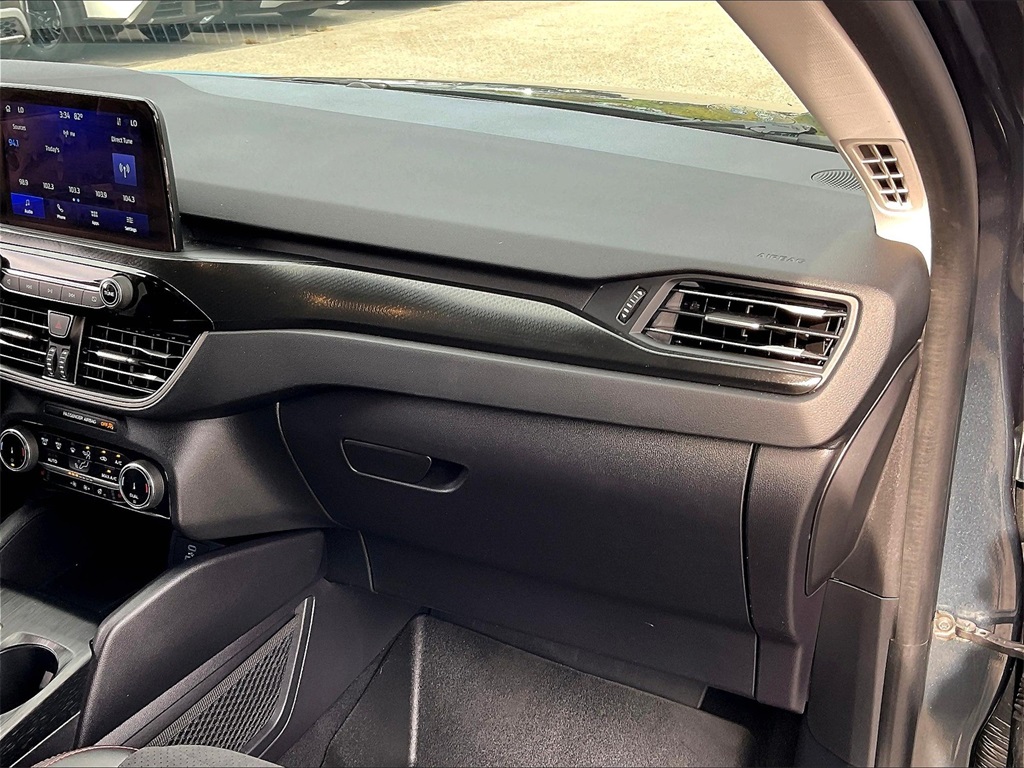 2022 Ford Escape SEL photo 10