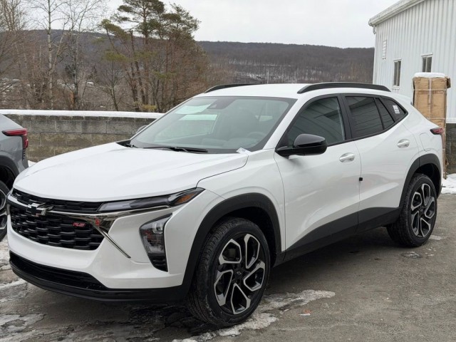 2026 Chevrolet Trax RS's photo